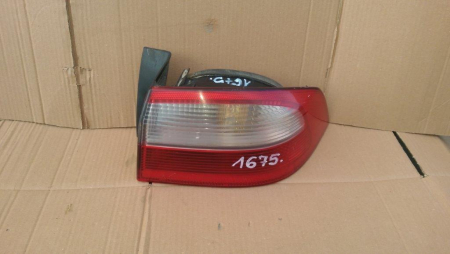 Elemente de caroserie - Stop dreapta pentru Renault Laguna 2, cod 8200002474