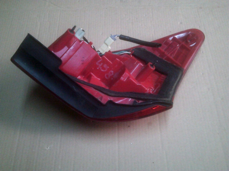 Faruri si stopuri - Stop dreapta pentru Toyota Rav4 XA30, cod J88R TOYOTA