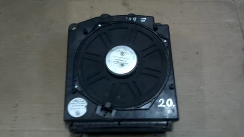 Car audio - Subwoofer pentru BMW Seria 5 E60,E61 cod 6919354