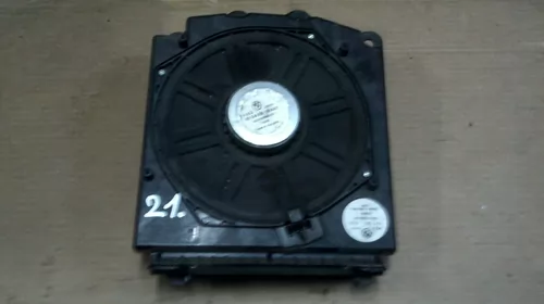 Car audio - Subwoofer pentru BMW Seria 5 E60,E61 cod 6929100