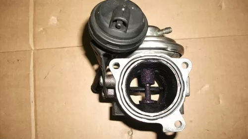 Supapa EGR pentru Audi A2 , motorizare 1.4 Diesel, cod 045131501D , 038129637C [2]
