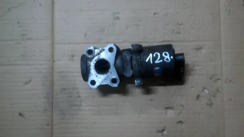 Supapa EGR Toyota Corolla Verso AR10 an 2004-2009 , motor 2.2d, cod 25620-0R010, VN135000-7140 [1]