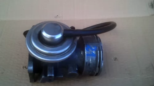Supapa EGR pentru Volkswagen Golf 4, motorizare 1.9 Diesel, cod 038129637L [2]