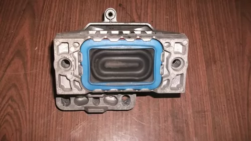 Suport dreapta pentru Audi A3 8P, motorizare 2.0 diesel, cod 1K0199262BB [1]