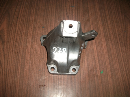Suporti - Suport motor dreapta Audi A4 B6, A4 B7, 2.5 tdi, 8E0199308J, an 2001-2008