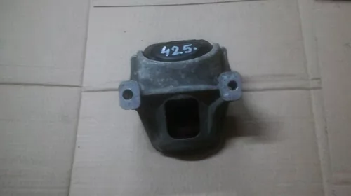 Suport dreapta pentru Audi A4B8 , motorizare 2.0 diesel, cod 8K0199381GK [1]
