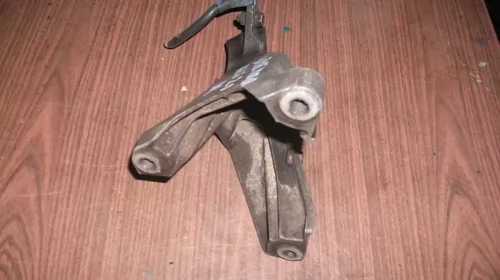 Suport dreapta pentru Audi A6C6 , motorizare 2.0 diesel, cod 4F0199308P [1]