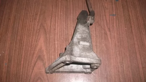 Suport dreapta pentru BMW Seria 3 E46, motorizare 1.8 benzina, cod 1094652 [1]