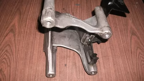 Suport dreapta pentru Volkswagen Touareg 7L, motorizare 2.5 diesel, cod 070199308A [1]