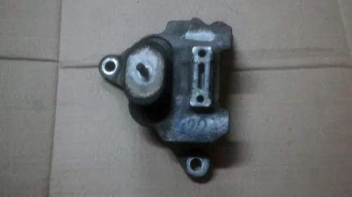Alte anexe - Suport pentru Audi A4B8 , motorizare 2.0 diesel, cod 8K0399115R