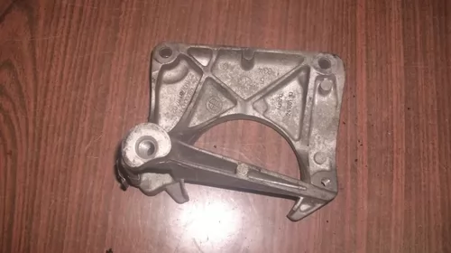 Suport pentru BMW Seria 5 E60, motorizare 2.0 diesel, cod 2211-6761117-02 [1]