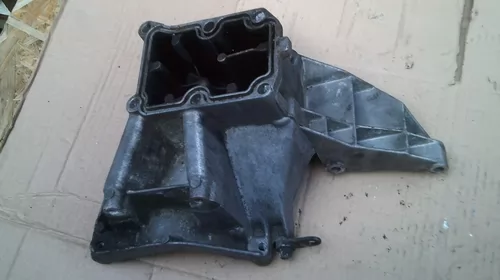 Suport pentru Mercedes C-class W203, motorizare 2.2 diesel, cod R1112361330 [1]