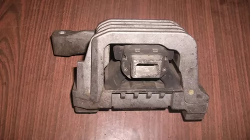 Suport pentru Peugeot 207 , motorizare 1.6 benzina, cod 9680119880 [1]