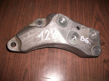 Alte anexe - Suport cutie viteza VW Passat B6, Golf 5, 1K0199117, an 2005-2010