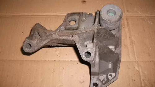 Suport pentru Volvo XC60 I, motorizare 2.4 diesel, cod 6G92-6F030-BA [1]