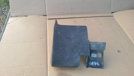Motoare si anexe - Aparatoare noroi prag fata stanga pentru Mazda CX7 ER, cod EG2151PP1