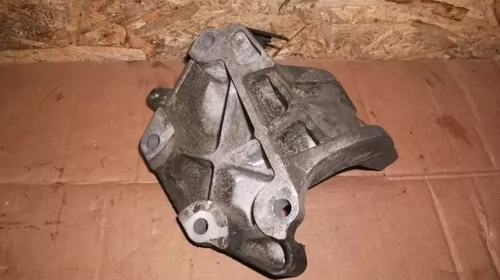 Suport stanga pentru Lexus Is220 XE20, motorizare 2.2 diesel [1]