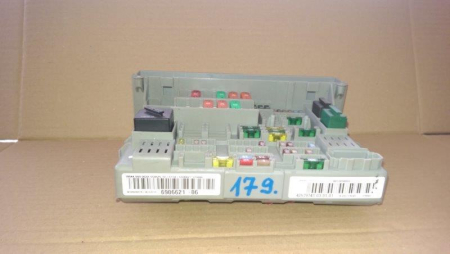 Module si calculatoare - Tablou, panou sigurante BMW Seria 1 E81 E87, Seria 3 E90 E91, an 2004-2011 , cod 6906621-06