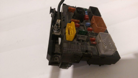 Electrica si electronica auto - Tablou Sigurante pentru Peugeot 307 , cod 9664055780