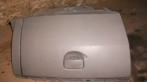 Alte accesorii de interior - Torpedou pentru Renault Clio 3, an de fabricatie 2005-2012 masina volan stanga