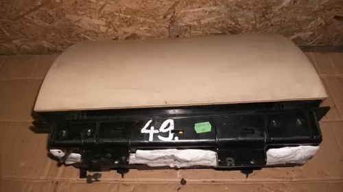 Alte accesorii de interior - Torpedou pentru Volkswagen Phaeton , an de fabricatie 2002 - 2010.