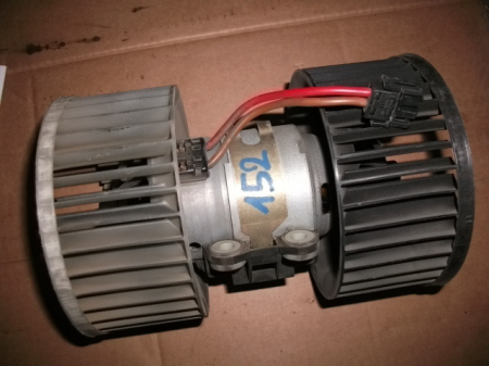 Motoras - Ventilator aeroterma bord pentru BMW Seria 3 E46, an de fabricatie 1997 - 2004, cod 0130101103