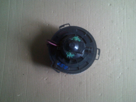 Faruri si stopuri - Ventilator aeroterma bord pentru Mazda 3 , (Bk) 2003-2009 cod HB111-894000-0