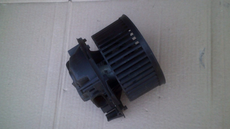 Ventilator aeroterma bord pentru Nissan Micra K12, an de fabricatie 2002-2010 [1]