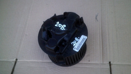 Motoras - Ventilator aeroterma bord pentru Nissan Micra K12, an de fabricatie 2002-2010