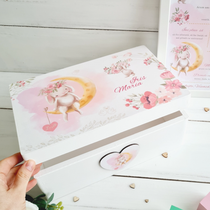 Bunnies In Love - Cutie lemn personalizata de pastrat amintiri – Cutie trusou botez [1]