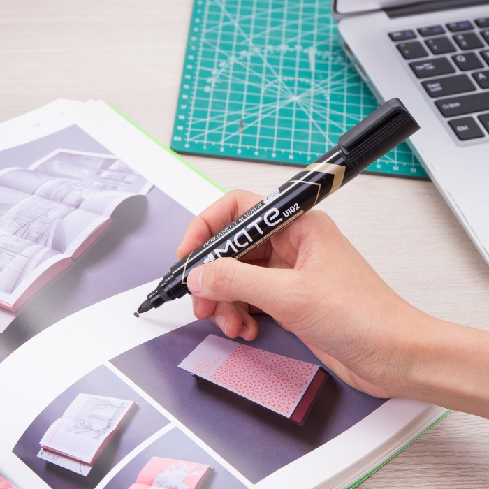 MARKER PERMANENT NEGRU VARF ROTUND 1.5MM MATE DELI [3]