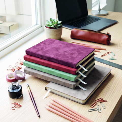Agende personalizate - Agenda nedatata Pastel
