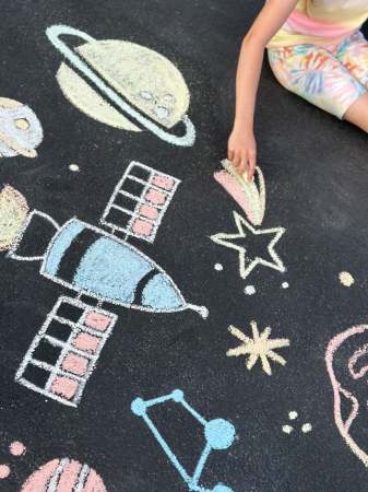 CRETA 50 BUC DESEN ASFALT CUTIE PLASTIC EBERHARD FABER [1]