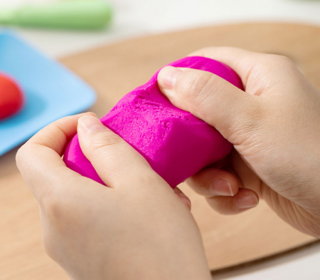 PLASTILINA MODELAJ 6 CULORI X 100G DELI [2]