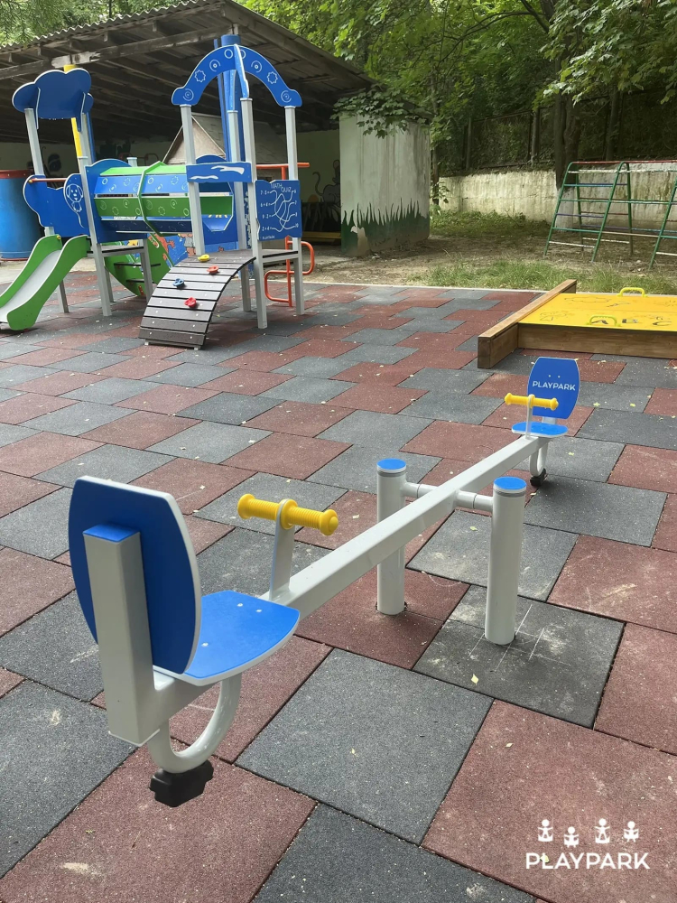 Balansoar pentru copii cu spătar THT-02 [5]