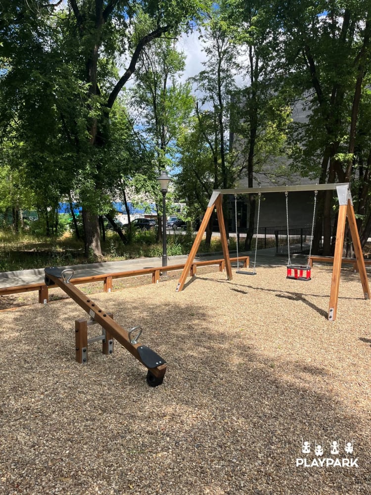 Balansoar din lemn KBT pentru spatii de joaca [6]