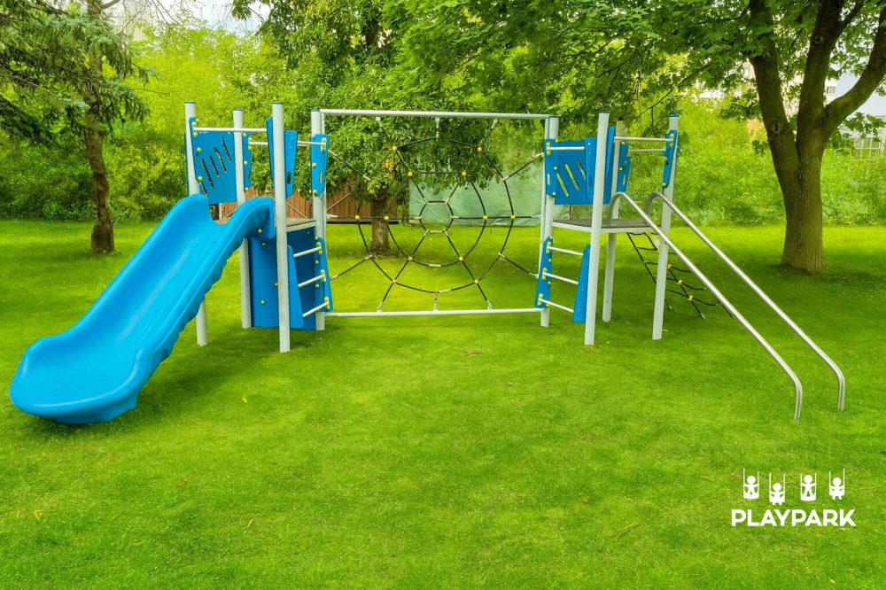 Complex de joacă Indigo-138 cu tobogan si elemente de catarare [7]