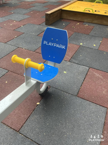 Balansoar pentru copii cu spătar THT-02 [3]