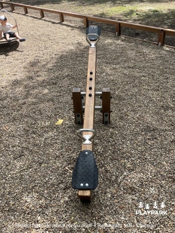 Balansoar din lemn KBT pentru spatii de joaca [4]