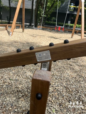 Balansoar din lemn KBT pentru spatii de joaca [6]