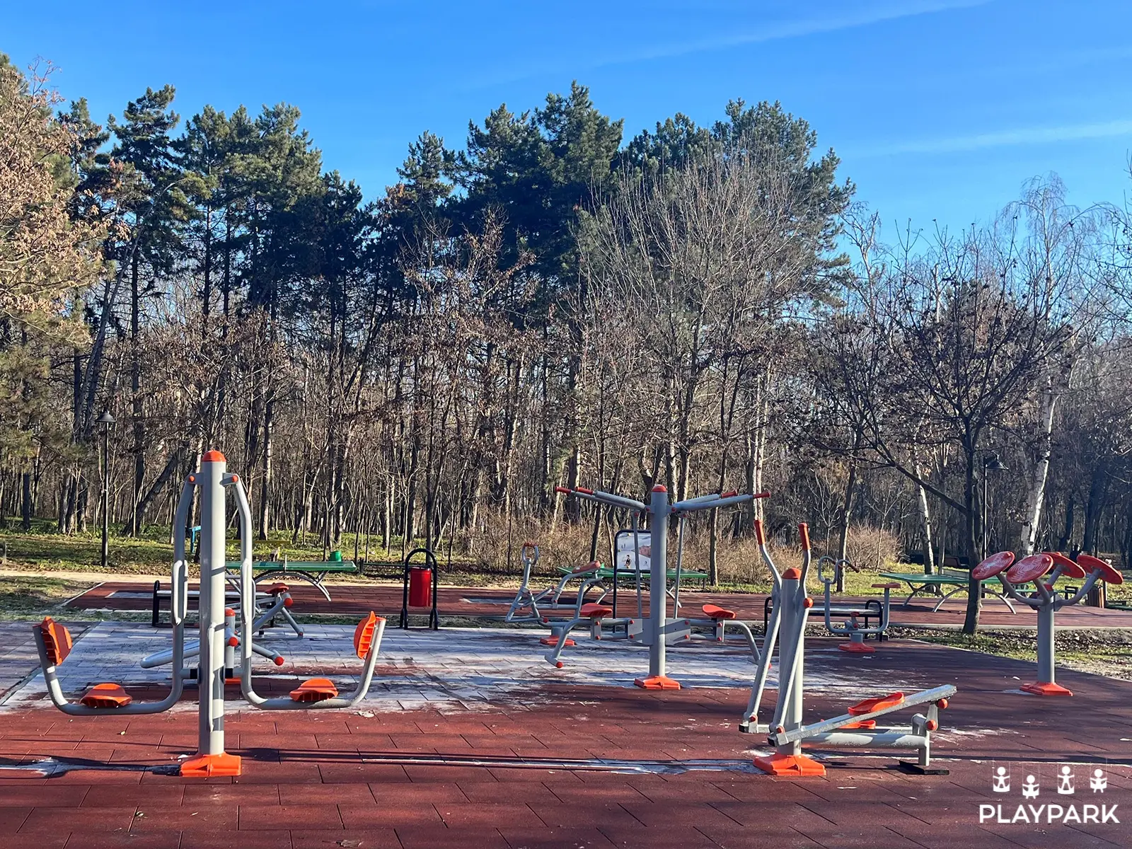 Aparat Fitness Intarirea picioarelor si a Abdomenului B-24 in exterior [3]