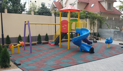 Plăci de cauciuc 30 mm pentru terenuri de joacă și multisport [2]