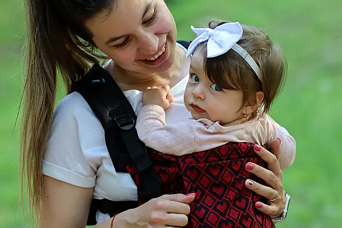 Luna Una Hestia rosu [3]