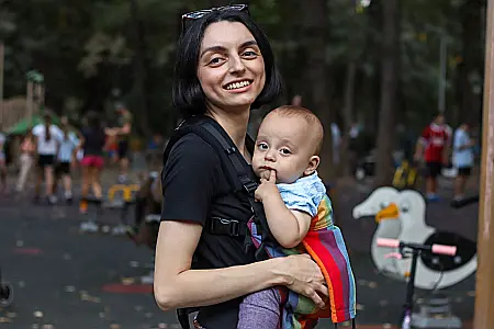 Luna Una Curcubeu [2]