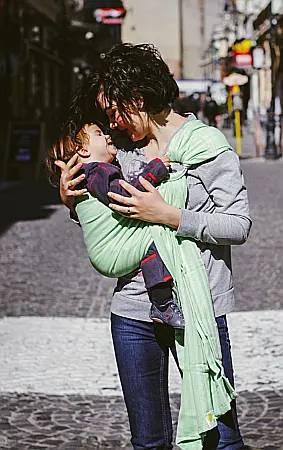 Babywearing - Sling reglabil Tara Verde Light