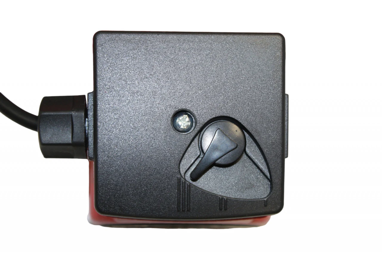 Pompa de circulație EXR32 6G-180, racordare 1.5 tol, debit  55 l / min, 3 trepte de putere 100 W [1]