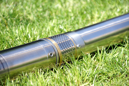 Pompa submersibila Gmax 65QJD, diametru pompa 68 mm, debit 2.7 m3/h, putere 750 w, coloana de apa 104 m [3]