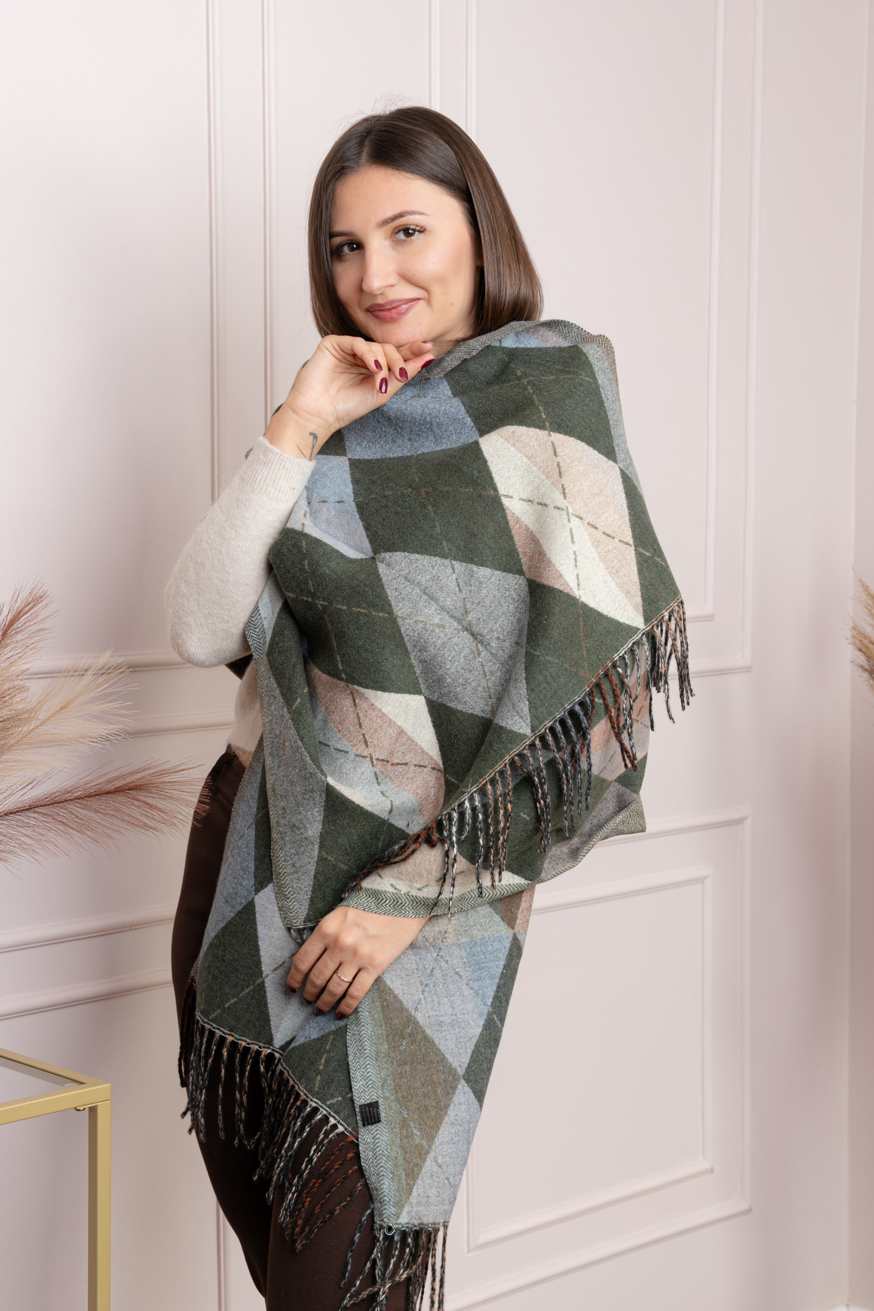 Esarfe si saluri - Sal dama kaki cu imprimeu geometric in romburi Allie