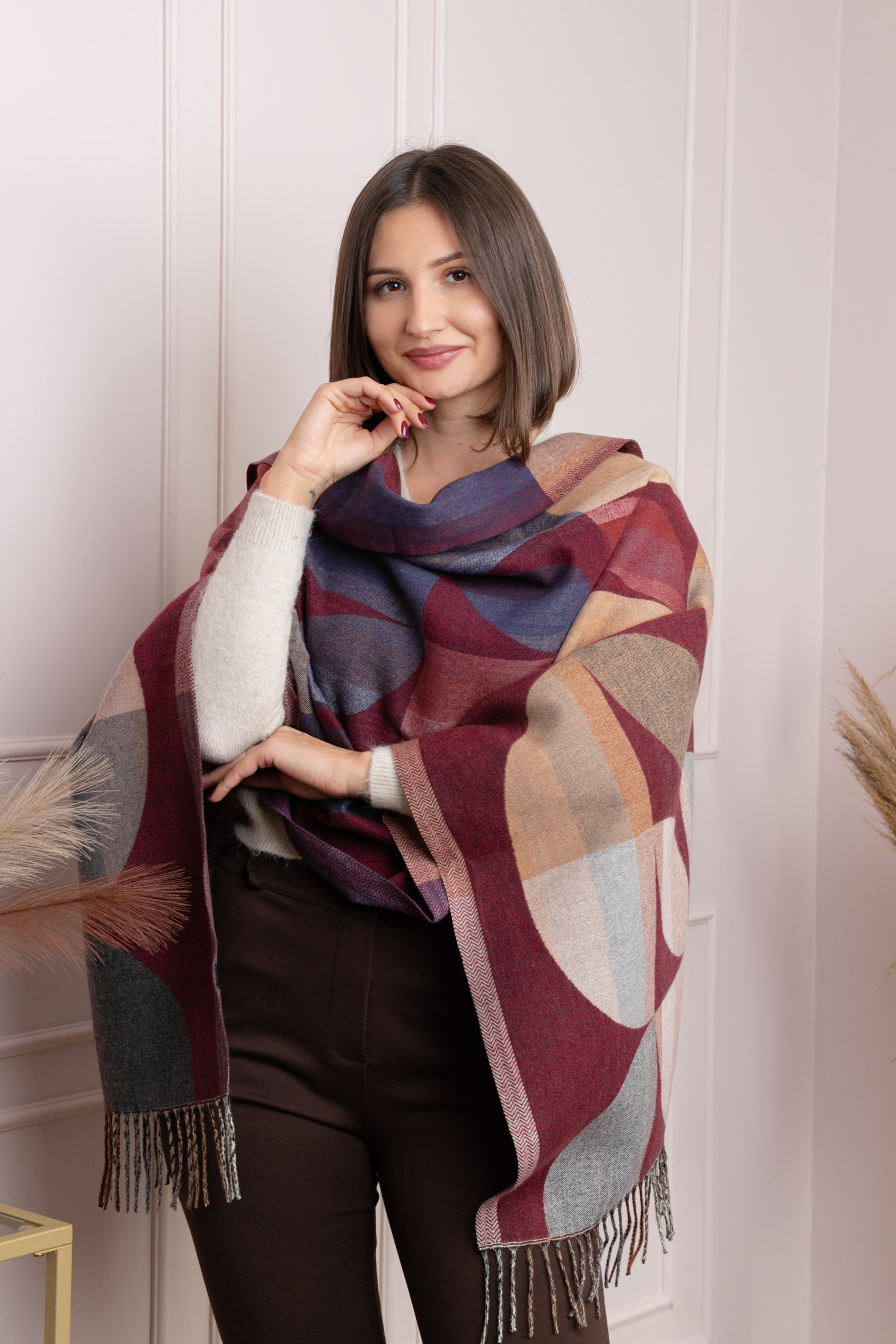 Esarfe si saluri - Sal dama bordo cu imprimeu geometric si franjuri Carly