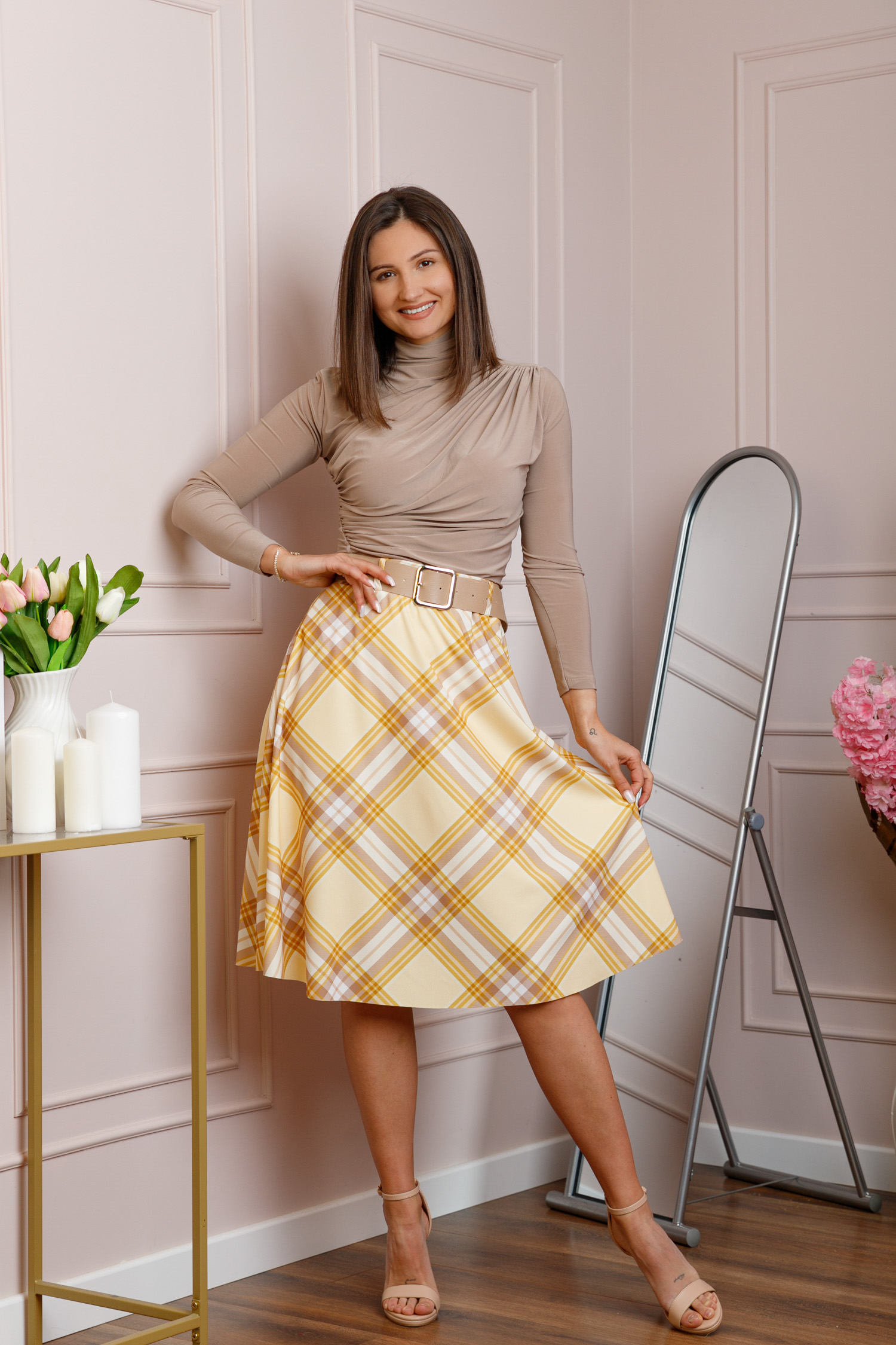 Fuste - Fusta midi in carouri galben pastel cu talie elastica si curea reglabila Monroe